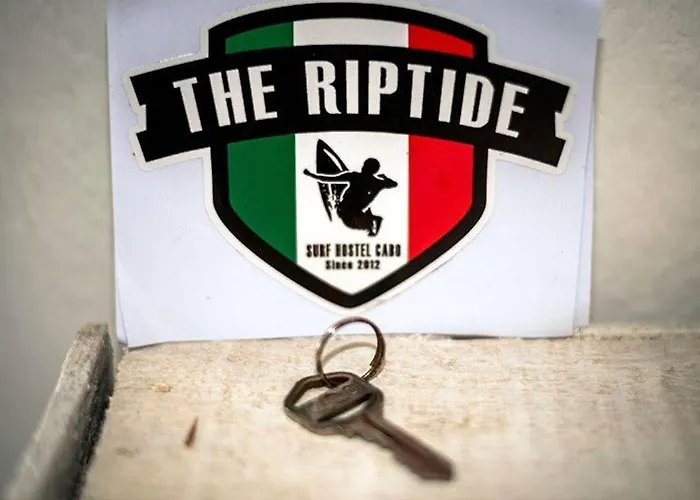 Surf Cabo "the Riptide" Hostal *